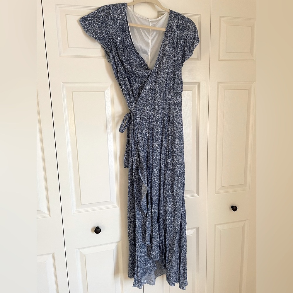 Blue tiny floral print midi wrap dress